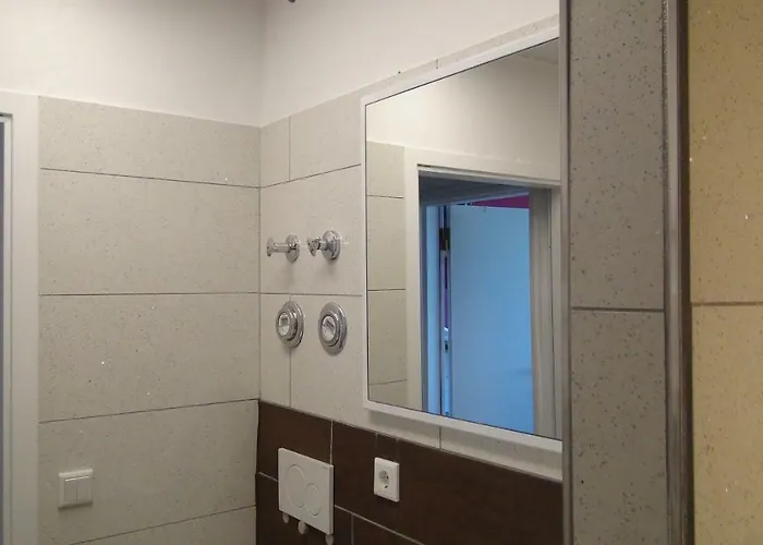 Guestroom With Wide View And Pool Near Side, 2nd Guest With Extra Bed Possible Accommodatie bij particulieren